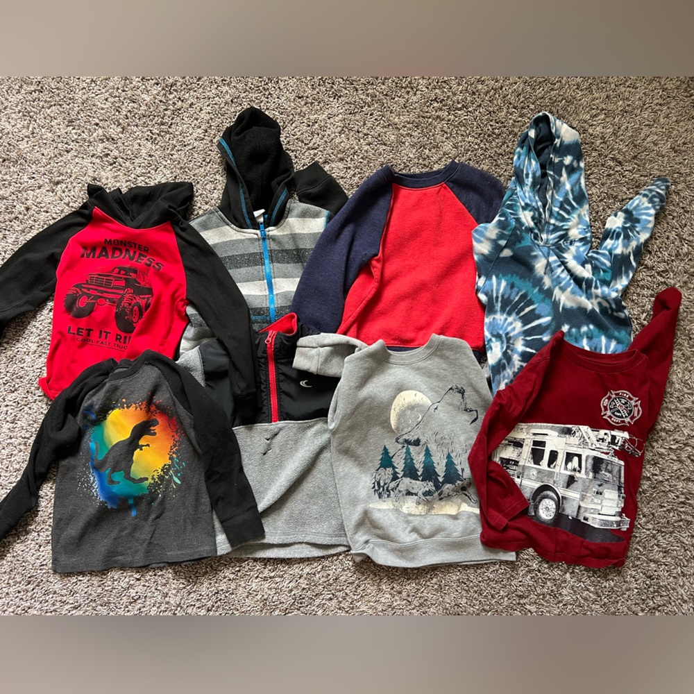 Boys Jacket/Sweatshirt/Long Sleeves